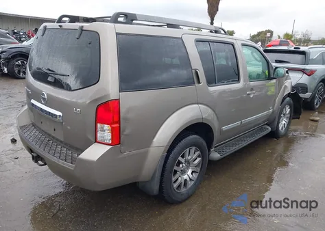 2008 Nissan Pathfinder Le V8 z USA, uszkodzony, nr VIN 5N1BR18AX8C606011